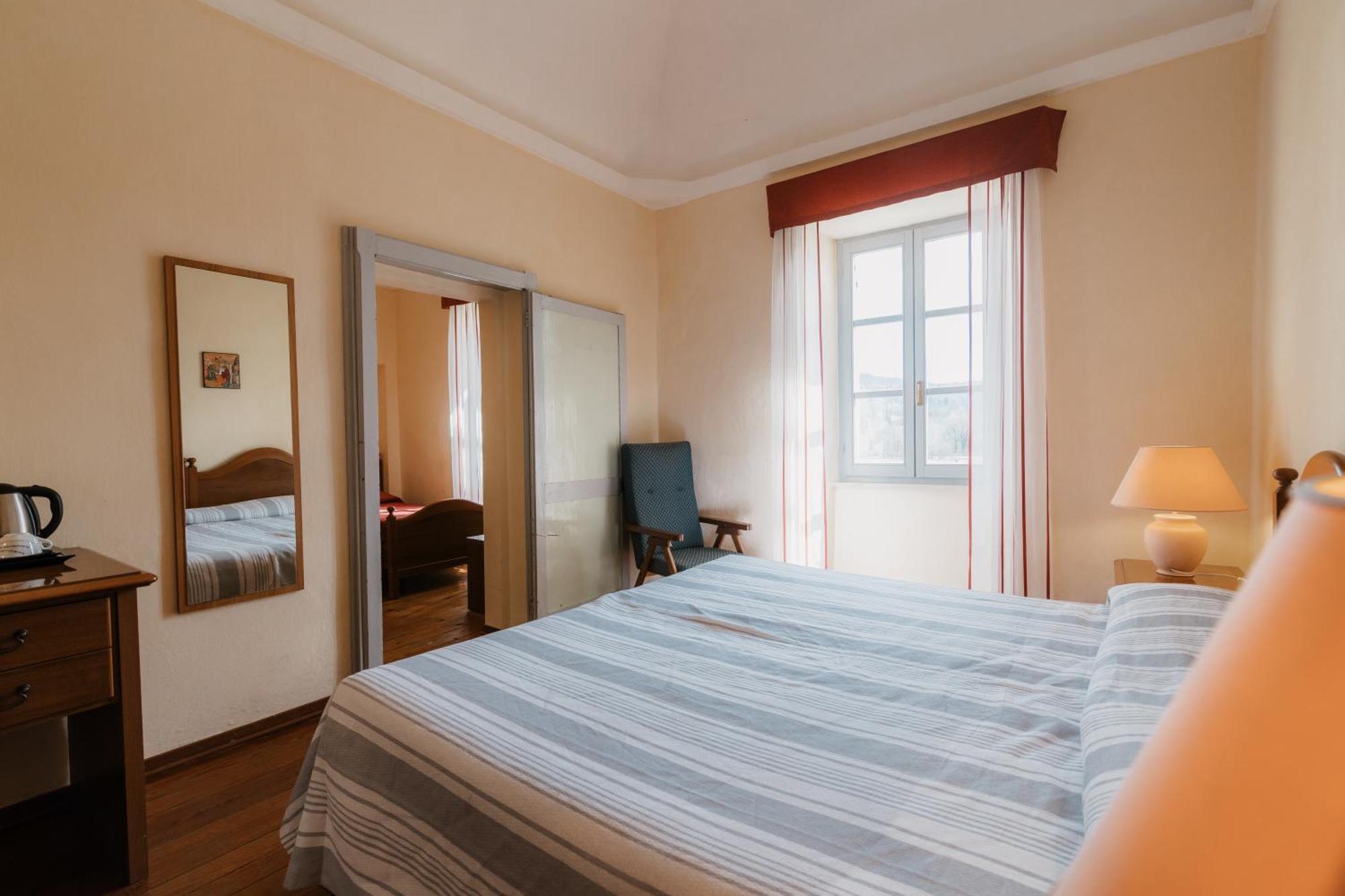 Casa Regina Montis Regalis Hotel Vicoforte Buitenkant foto