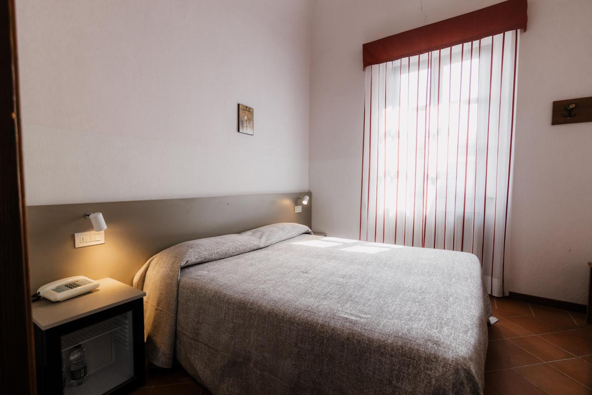 Casa Regina Montis Regalis Hotel Vicoforte Buitenkant foto