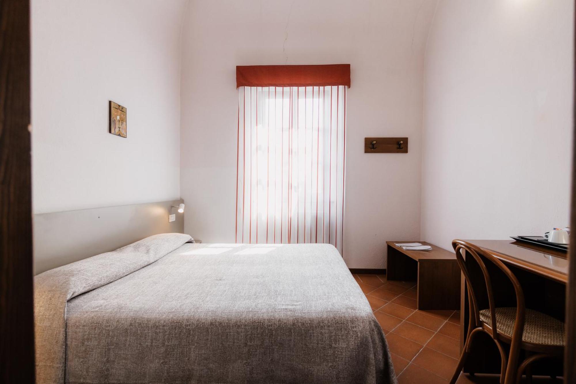 Casa Regina Montis Regalis Hotel Vicoforte Buitenkant foto