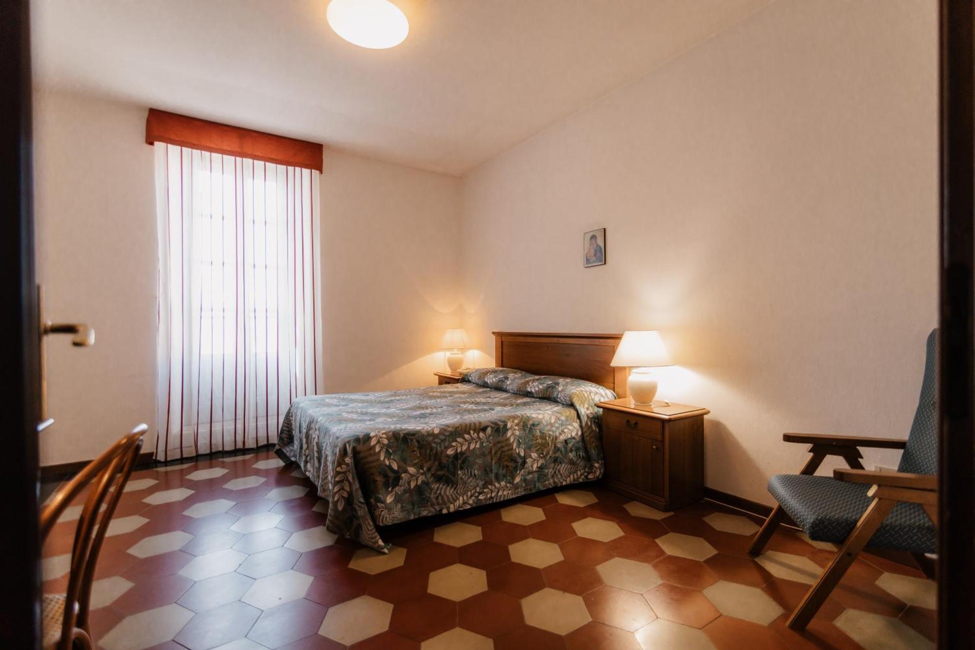 Casa Regina Montis Regalis Hotel Vicoforte Buitenkant foto